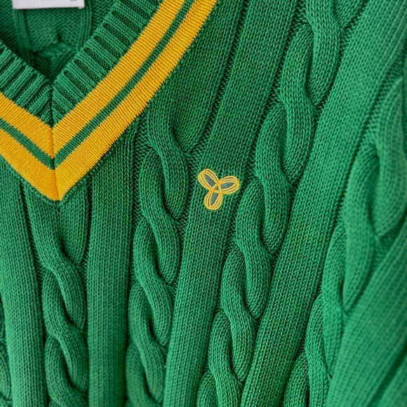 Aritzia Tna Women’s Cable Knit Sweater - Picture 4 of 5